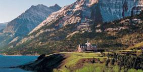 Bewundern Sie schon unterwegs die schöne Berg- und Seenlandschaft. Ca. 510 km Zwei Nächte im Whistler Village Inn & Suites. 16. Tag: Whistler: Whistler lädt gerade dazu ein, selbst aktiv zu werden.