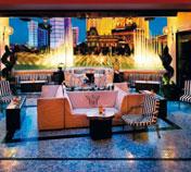 HOTEL 2 Tower, 36 Etagen. Bekanntes Resort der MGM Resort Gruppe, inspiriert von Bellagio am Comer See.