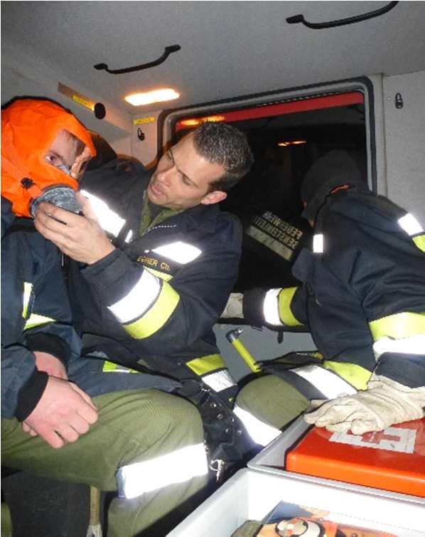 JAHRESBERICHT der Freiwilligen Feuerwehr Losensteinleiten 11 Bericht des Zugskommandanten Im Jahr 2014 wurde unsere Feuerwehr 21-mal um Hilfe gerufen.