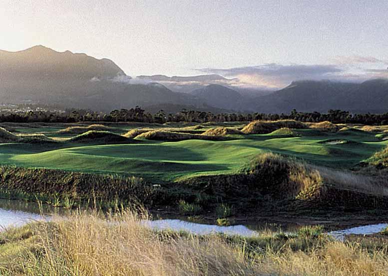 SÜDAFRIKA.GOLF Golf in Südafrika Südafrika eignet sich hervorragend für jeden Golfer. Es ist alles möglich.
