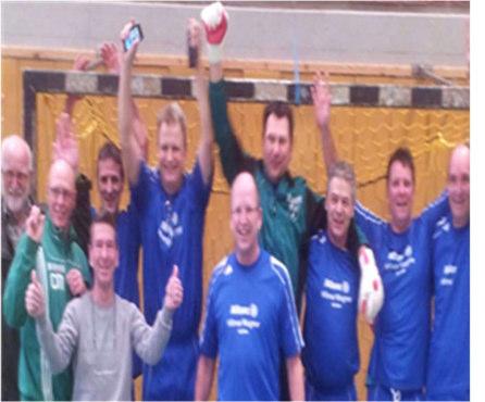 Fussball Senioren Ü50 - SG Bierden/Baden Heiko Meyer In unserer Spielgemeinschaft Ü50 SG Bierden/Baden, in der der TSV Bierden federführend ist, profitieren beide Mannschaften von diesem