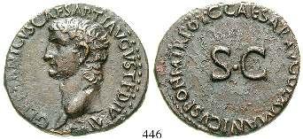 verlorenen Legionsadlern. Die Vorderseite mit der Inschrift GERMANICVS CAESAR zeigt den Prinzen als Triumphator in einer Quadriga.