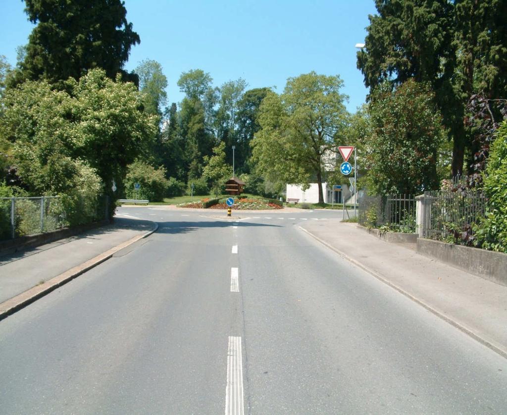 Kreisverkehr Horwerstrasse Kreisel Grossfeld 1. Blick zurück 2.
