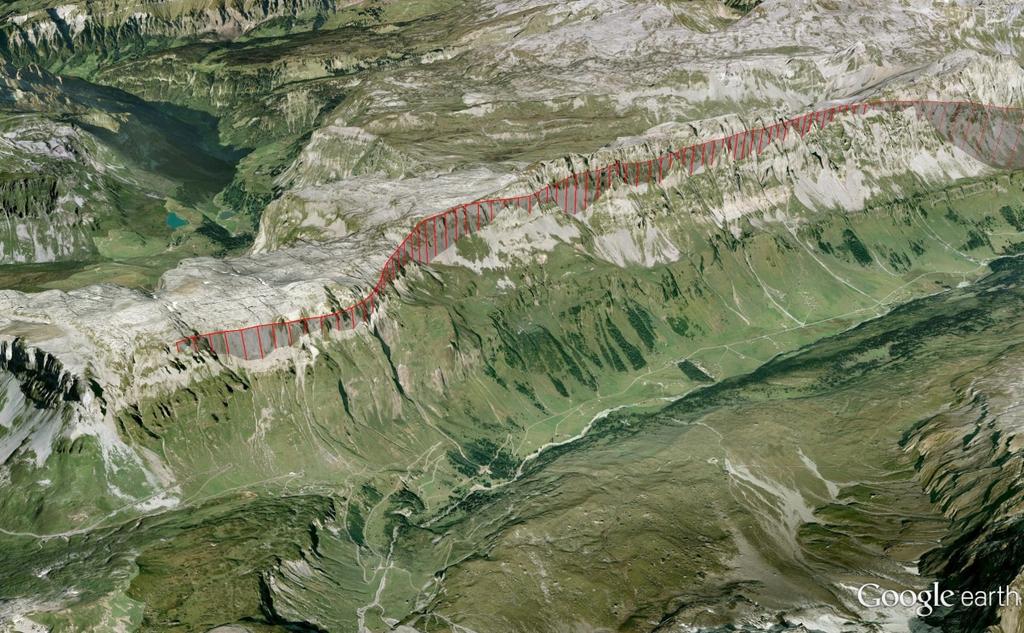 Abbildung 1: Der Flugweg führte nördlich des Urnerboden in südwestlicher Richtung gegen den Klausenpass und folgte der Bergkante des Glatten bis zur Kollision mit dem Gelände. 1.2 Meteorologische Angaben 1.