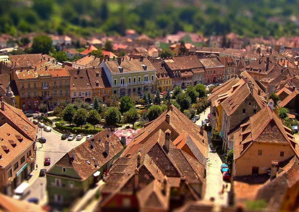 Vor 90 Jahren wurde in Alba Iulia die Vereinigung aller rumänischen Provinzen in einem einzigen Staat proklamiert im Zuge einer großen Volksversammlung in der Nähe der mittelalterlichen Burg. Am 15.