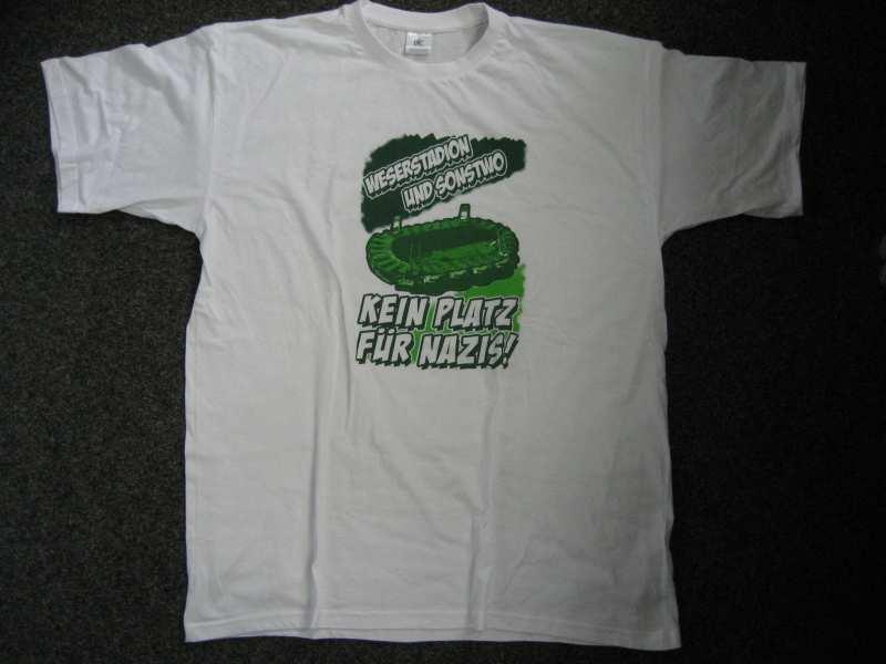 Das T-Shirt, entwickelt und hergestellt von der Fan-AG.