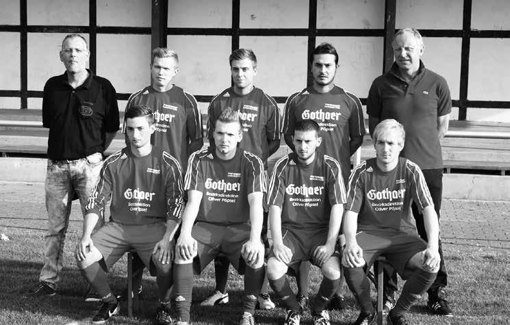 SCL-Fußball meister (Ahlener SG), Paul Kujan (SG Oestinghausen) und Marcel Söhnholz (A-Jugend SV Beckum) kommen von anderen Vereinen zu uns.