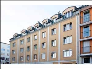Rechnungsjahr 2016/17 Die Immobilie liegt am Kreuzungspunkt Musilplatz/Sandleitengasse. Die Wohnhausanlage wurde im Jahr 1993 errichtet und verfügt über rd. 1.500 m².