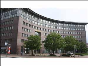 Die im Jahr 1992 errichtete Büroimmobilie mit 354 Stellplätzen befindet sich in zentraler Lage im Stadtteil Hamburg Altona Nord.