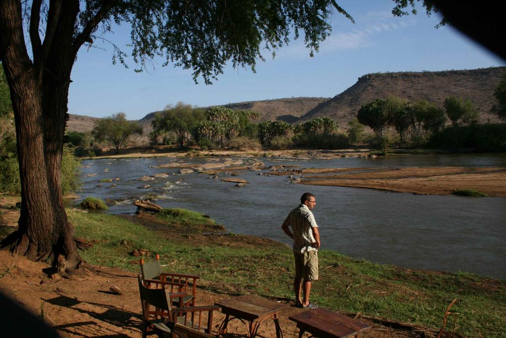 Hier in am Fluss liegt ein Camp für Ihre letzte Nacht auf der Safari.