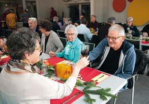 Jeden Mittwochmorgen sind viele Spieler auf den Plätzen