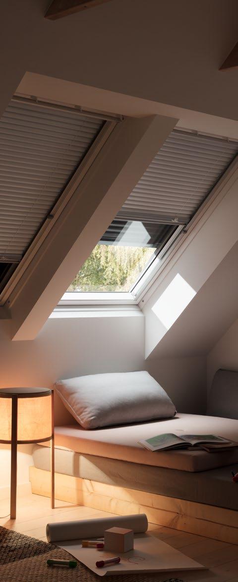 VELUX Rollläden, Markisetten & Rollos VELUX Dachfenster füllen Ihr Zuhause mit Tageslicht und frischer Luft.