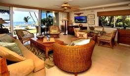 Die Wohnungen bieten TV, DVD, Wifi im Wohnzimmer mit Sofa und bequeme Sessel & Tisch. Essbereich mit Tisch- Stühlen. Bügel- Eisen & Brett, Deckenventilator und Klimaanlage.