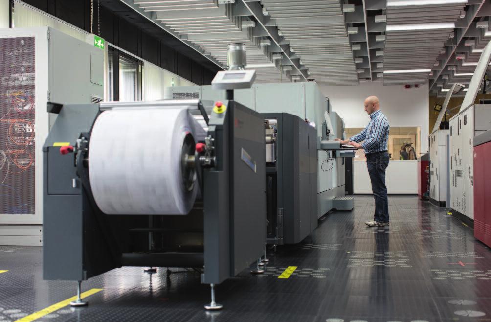 40 G4-EN1, G4-EN6, G4-EN7, G4-EN19, G4-EN27 In der hauseigenen Druckerei von R+V in Wiesbaden wird fast ausschließlich Recyclingpapier verwendet.