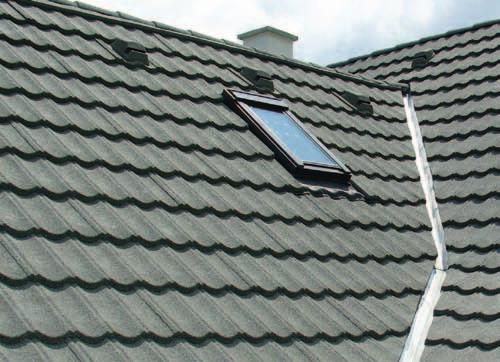 26 dachflächenfenster dachausstiege Alle Dachfenster / Dachausstiege können zusammen mit den DECRA Dachelementen verwendet werden.