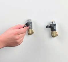 Create four mounting drills (ø 8 mm) and remove the drill