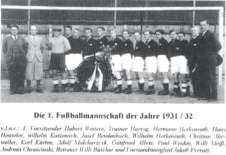 Jugendmannschaft, deren Spielführer Jakob Bechen und Heinrich Heinen waren. ungeschlagen zu bleiben. Eine tolle Leistung für den jungen Verein.