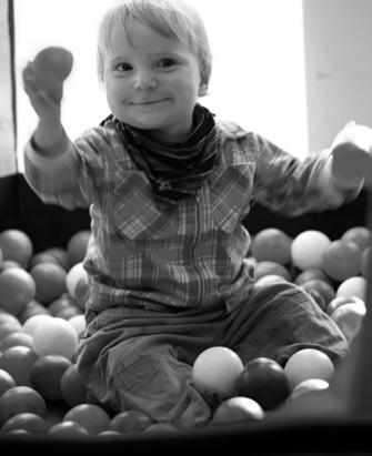 3 TREFFPUNKT ELTERNSCHULE N1 Offener Spielgruppe mit Babys Open play group with babies CARINA MANKE N2 Di. 9.1. 27.2. + 20.3. 24.4. + 15.5. 3.7. + Di. 21.8. 25.9. + 16.10. 18.12. 9.30 11.