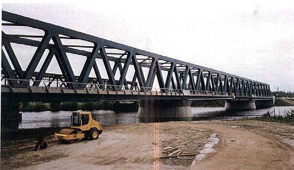 Eisenbahnbrücken - Konstruktionsarten - Beispiele Stahl-Fachwerkbrücke - unten liegende