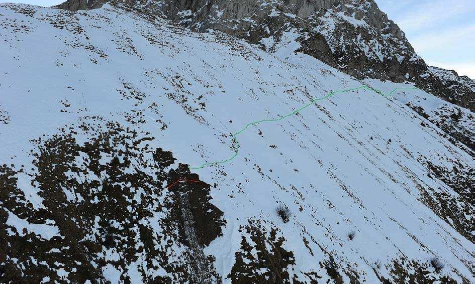 Abbildung 44: Oberbauenstock (Emmetten/NW, 20.11.2014): Ein Einzelgänger löste auf dem Rückweg vom Gipfel des Oberbauenstocks einen Schneerutsch aus. Mit diesem stürzte er rund 70 m ab.