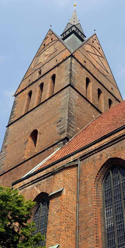 Kirchenführungen Führungen auf den Turm der Marktkirche Freitag, 13. Oktober 16 Uhr Freitag, 27. oktober, 16 Uhr Der Aufstieg erfolgt auf eigene Gefahr und ist körperlich anstrengend.