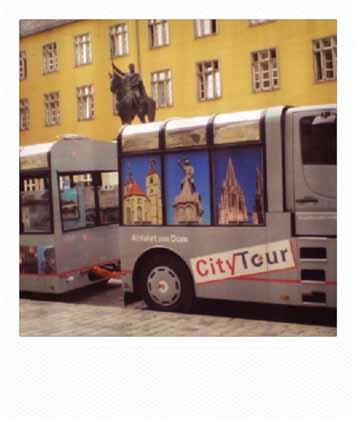 Cât de important este turismul pentru Regensburg? Turismul joacă un rol foarte important pentru Regensburg, se poate spune că orașul supraviețuiește datorită turismului.