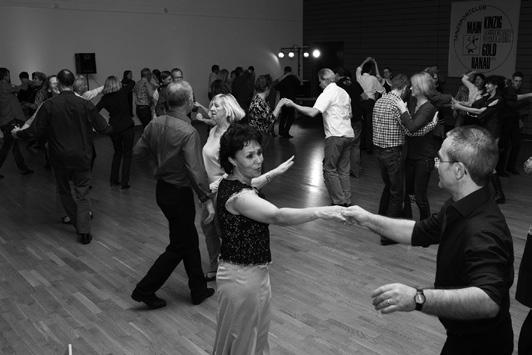Tanzparty Unser Club veranstaltete am 28. Februar die erste Tanzparty des Jahres im Bürgerhaus Wolfgang. Im mit ca. 140 Personen gut gefüllten Saal herrschte schnell gute Stimmung.