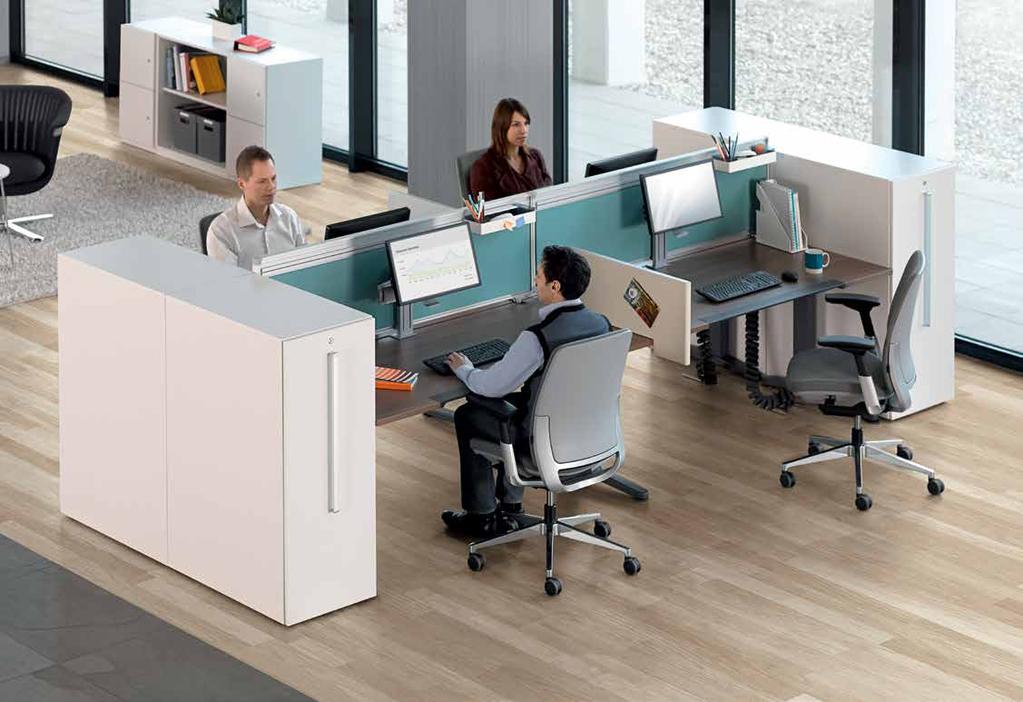 17-0079902 16-0058214 Divisio Frameless Screen Inmitten einer neu gestalteten Bürolandschaft sind für eine emotionale Bindung der Mitarbeiter, Komfort und Raum für Inspiration von entscheidender
