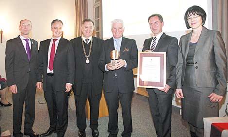 Ehrungen: Verleihung des Wirtschaftspreises an Tunap Die Tunap-Firmengruppe erhielt am 26. Oktober den ersten Wolfratshauser Wirtschaftspreis.