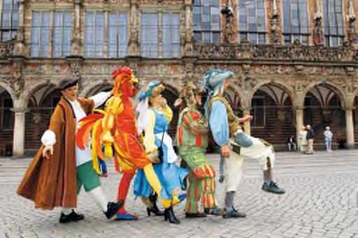 Schülerführungen Führung durch die historische Innenstadt Erkunden Sie zu Fuß die Schönheiten der historischen Bremer Innenstadt und erfahren Sie mehr über die Geschichte der Hansestadt.