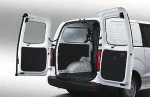 Funktionale Fahrer- und Schiebetüren. Ob als Fahrer oder als Passagier, im neuen Hyundai H-1 Cargo hat man schnell und bequem Platz genommen.