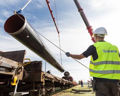 Logistische Herausforderung Rohrauslieferung für die EUGAL 47.000 Stück für gesamte Trasse benötigt Knapp 47.000 Rohre sind notwendig, um die Europäische Gas-Anbindungsleitung zu bauen.
