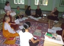 Februar 2016 lehrte Sayadaw dann auf meine Bitte hin Abhidhamma im kleineren Kreis seiner "alten" Schüler in seinem alten "Centre for Buddhist Studies" in Sagaing.