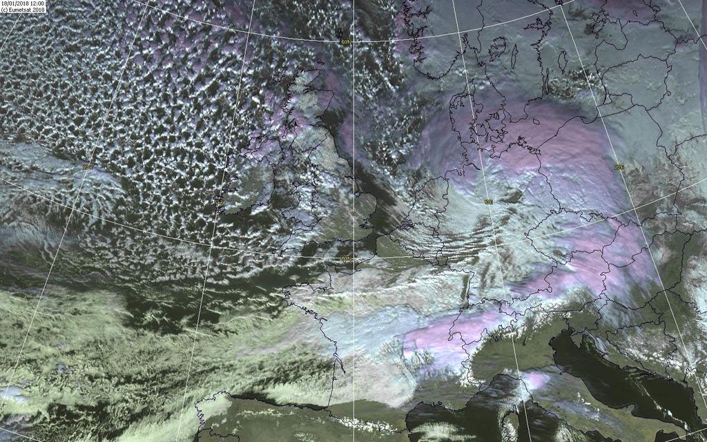 CEDIM Wintersturm FRIEDERIKE 3 Abbildung 2: Satellitenbild, 18. Januar 2018, 12 UTC (Quelle: http://www.woksat.info/wos.html). 1.2 Das Sturmfeld von FRIEDERIKE In der Nacht zum 18.01. erfasste das Sturmfeld von FRIEDERIKE zunächst Irland.