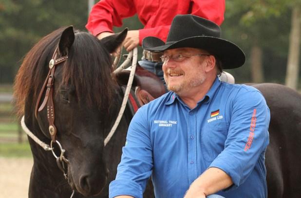 Unser Nationaltrainer Werner "Max" Lieb 1975 hat er das erste Mal in den USA in einem Westernsattel gesessen. Er lebte über 10 Jahre dort um u.a. bei großen Trainern wie Richard Shrake, Rick Wurtzinger, Sharon Camarillo (mehrfache Weltmeisterin) Erfahrungen sammeln und Freunde finden zu dürfen.