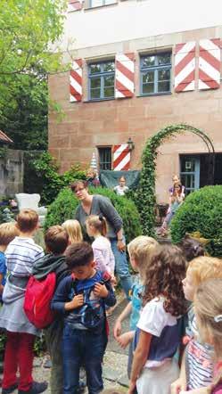 Aus der Gebrüder-Grimm-Schule 800 Jahre Erlenstegen ein Dorf an der goldenen Straße - so lautete das Schuljahresmotto der Gebrüder-Grimm-Schule im Schuljahr 2016/17.