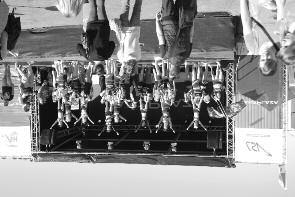 Unser Landesverband nord Tag des Sports im TSH Sehen, Erleben, Ausprobieren Die neue TanzPlaza startet durch Cheerleader vom Kieler SC Holstein von 1900 zeigen den Elevator Foto: Bastian Ebeling