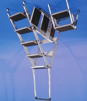 »SPEZIAL-SERIE«STUFENLEI- Klapptreppen aus Aluminium Auf sehr kleine Maße zusammenklappbar Standsicher, sehr stabil und hervorragend begehbar Stufen mit rutschhemmendem Gummibelag DIN EN 14183-C