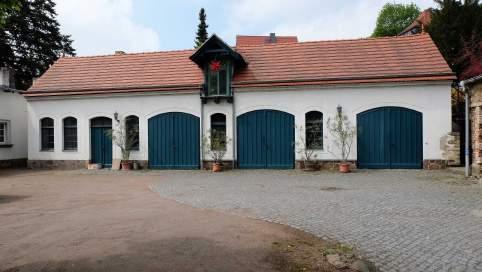 Radebeul erstreckt sich auf der südlich ausgerichteten Hanglage des Elbtales.