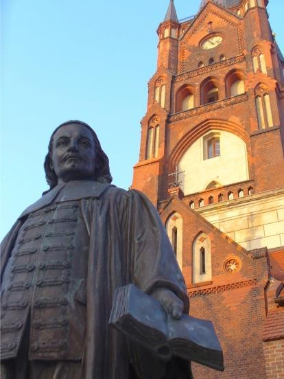 2. Tag: Samstag, 13. Oktober 2018: Nikolaikirche in Berlin Mittenwalde Nach dem Frühstück bringt Sie der Bus nach Berlin.