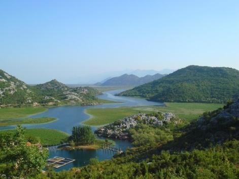 Nationalpark Skadar See Der Skadar-See ist mit seiner Fläche von 391 km² der größte See auf dem Balkan.