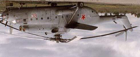 Mil Mi-4 Hound Gewisse Ähnlichkeiten mit dem Sikorsky S-55 lassen sich nicht verleugnen, jedoch ist der Mi-4 wesentlich grösser. 1957, am 5. Juni wurde der Erstflug der Mi-6 Hook durchgeführt.
