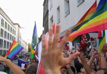 Bei den meisten Antworten konnten aufgrund des Besuchs eines allgemeinen oder LGBT Jugendzentren keine wesentlichen Unterschiede festgestellt werden.