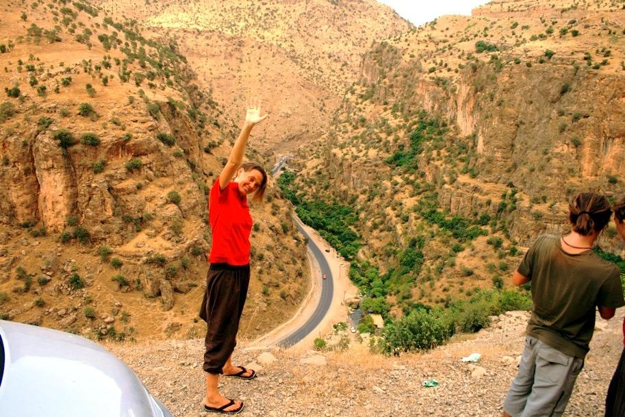 In den Bergen kühlt es wieder ab und die Hamilton Road hält, was der lonely planet verspricht, tiefe Canyons und für irakisch-kurdische Verhältnisse riesige Wasserfälle.