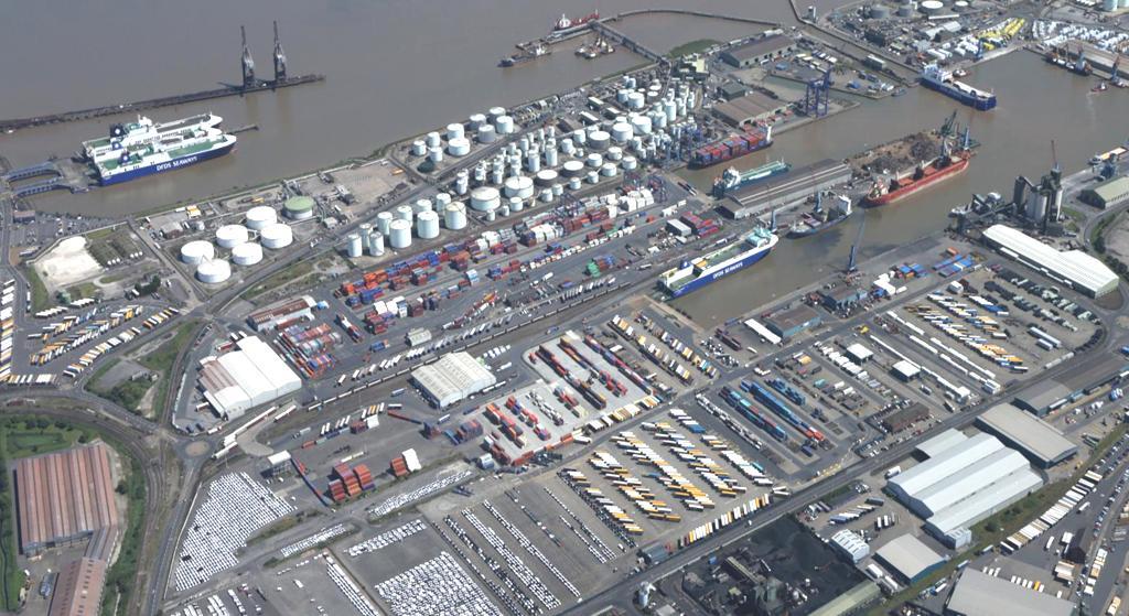 Hafen Immingham Betreiber: DFDS Nordic Terminal Fertigstellung in 1995 Flächen: 75 ha Gesamtfläche Spezielles Stahlterminal Abstellflächen für Automobilindustrie Geeignet für alle