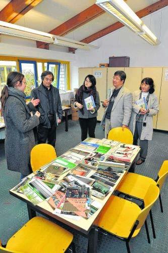 20.11.2012 Japanische Delegation in Vechtetal-Schule Informationaustausch über das MogLi-Projekt Immer mehr internationales Interesse zieht das Projekt MogLi Mobilität auf ganzer Linie auf sich.