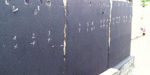 feuchten Untergründen zu dicke oder zu dünne Schichtdicken fehlerhaftes Abdichten des Wand- Sohlen-Anschlusses sowie von Durchdringungen im Mauerwerk fehlende oder falsche Abdichtungsschutzschichten