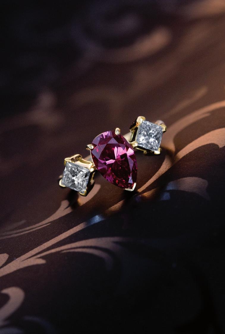 Pinkfarbener SI1 Diamant-Goldring
