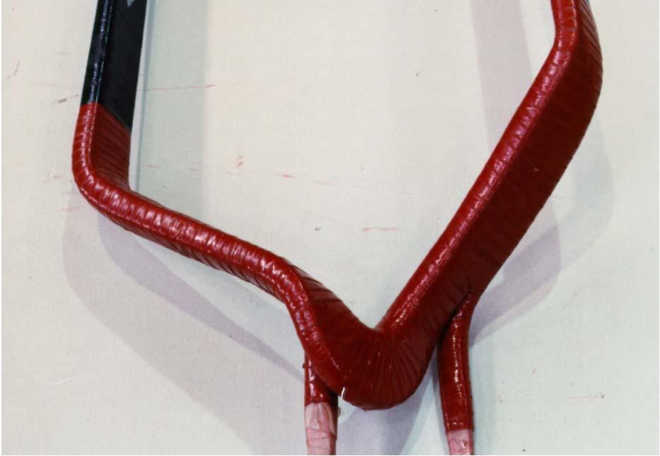 Profilkupferdrähte, mit Glimmer-Glasfaser- Band umwickelt, im Vakuum mit Epoxidharz