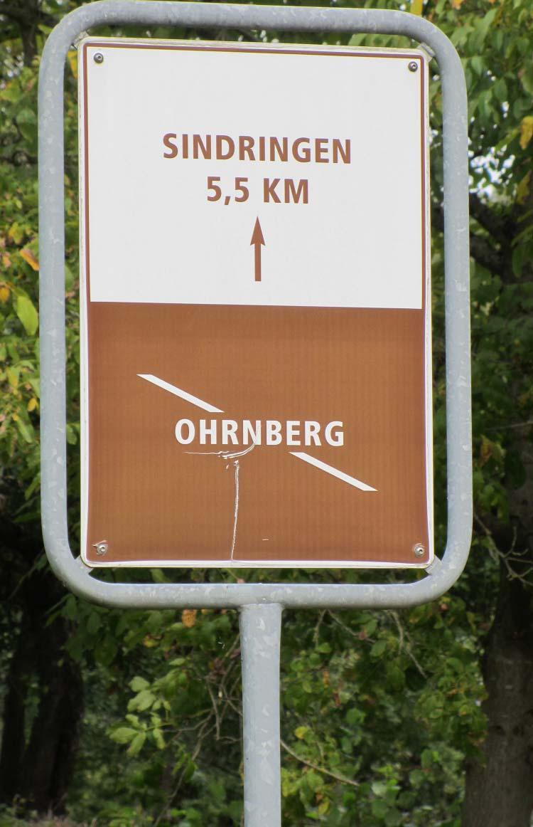 Zunächst geht es auf dem Radweg Richtung Sindringen durchs Kochertal. Länge: 11,1 km Schwierigkeitsgrad: leicht bis mittel,für Kinderwagen geeignet.